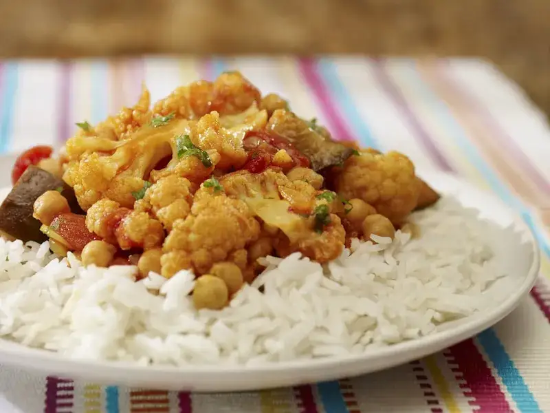 wegetariańskie curry z ryżem