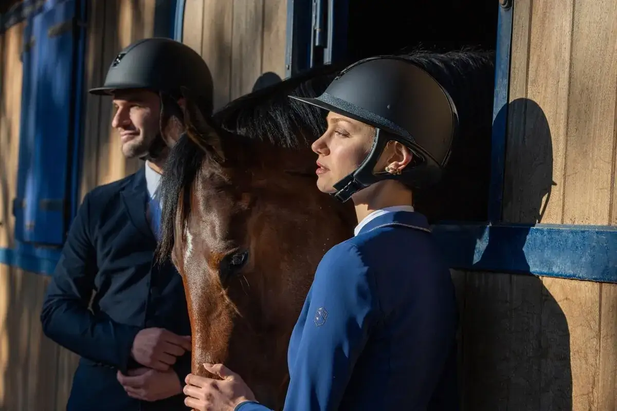 Porównanie koszulek jeździeckich konkursowych marek Pikeur Samshield Fair Play