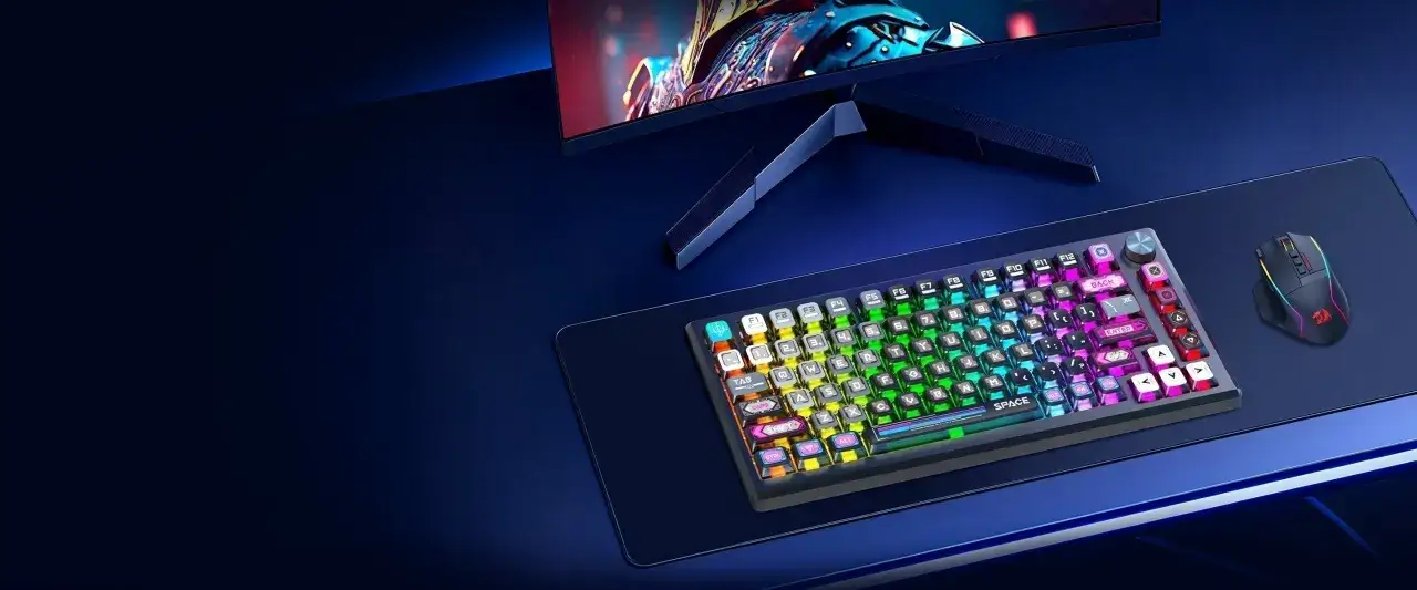 Klawiatura gamingowa z kolorowym podświetleniem RGB i myszka na macie. Idealna do gier, przechodzi test anti ghosting.