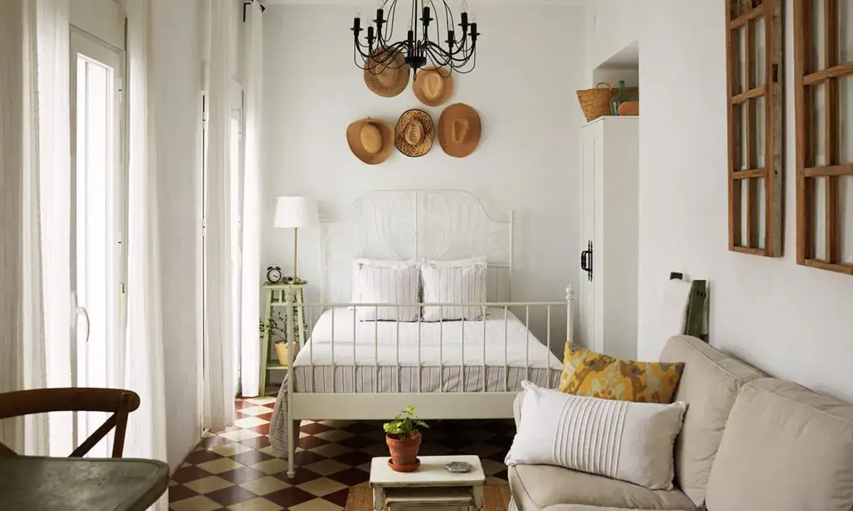 Włoskie hotele i apartamenty Booking Airbnb