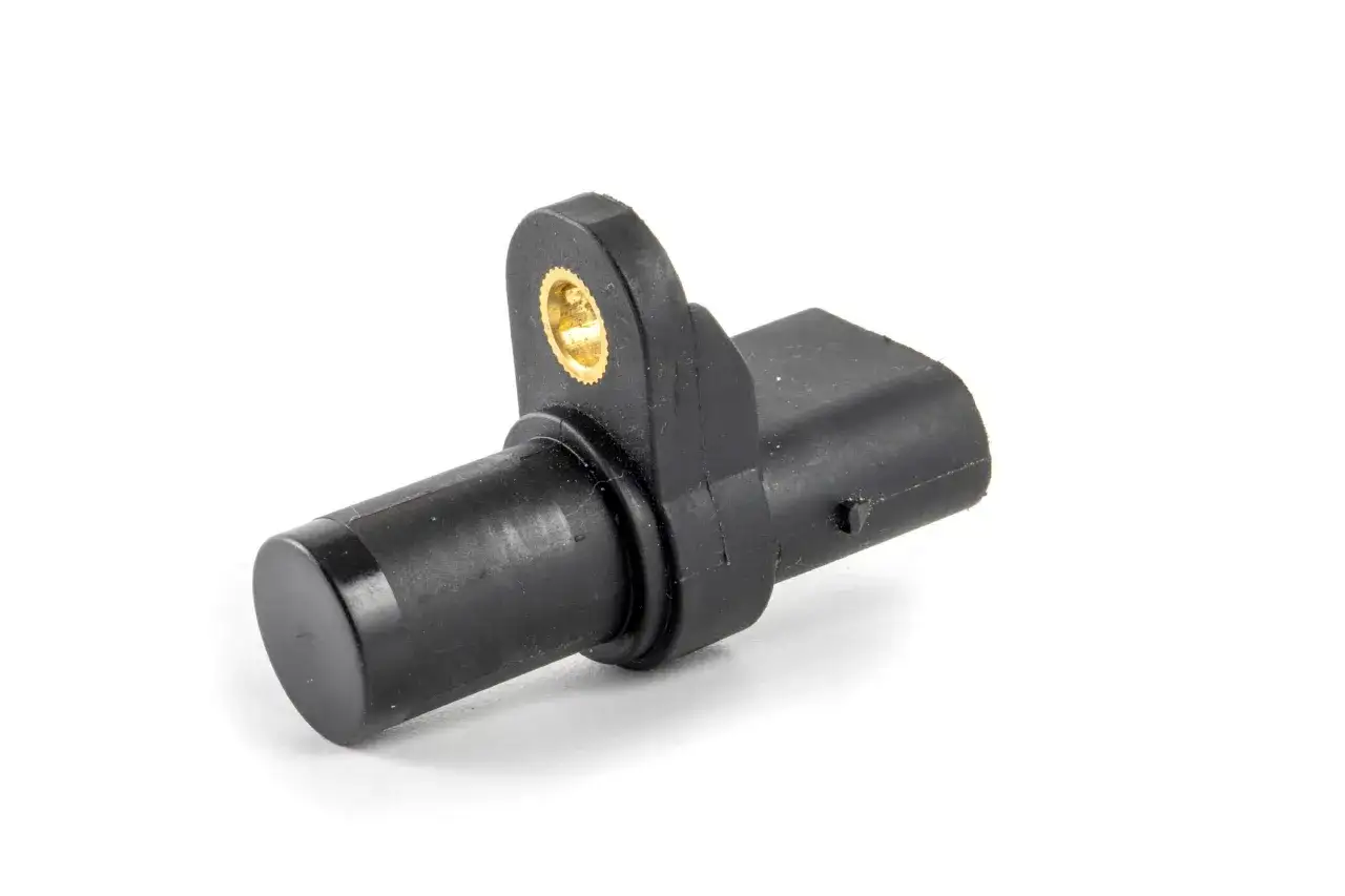 Sensor ckp negro con conector dorado, esencial para el funcionamiento del motor.