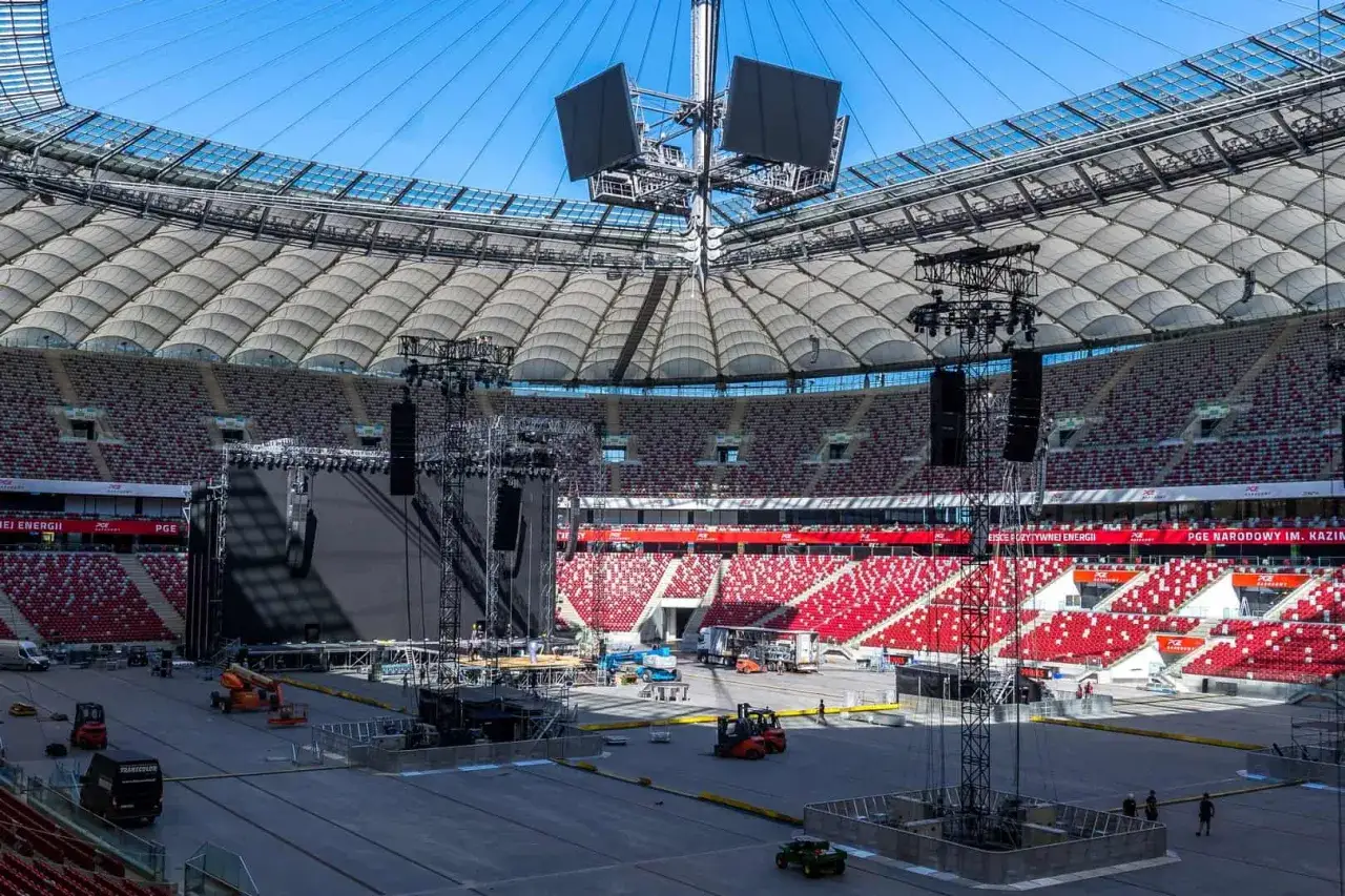 Stadion Narodowy przygotowany do koncertu. Ciekawe, czy sanah zaśpiewa swoje największe hity na tej scenie?