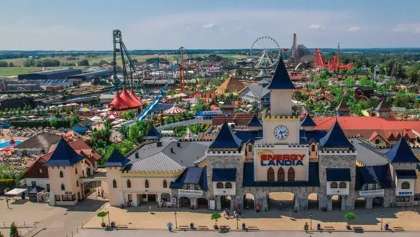 Zdjęcie Ile kosztuje bilet rodzinny w Energylandii? Zaskakujące fakty i ceny.