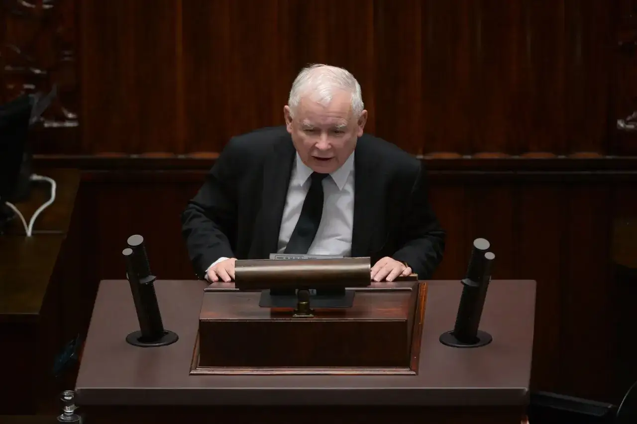 Zdjęcie Paliwo i prąd drożeją - co planuje rząd w związku z wzrostem cen?
