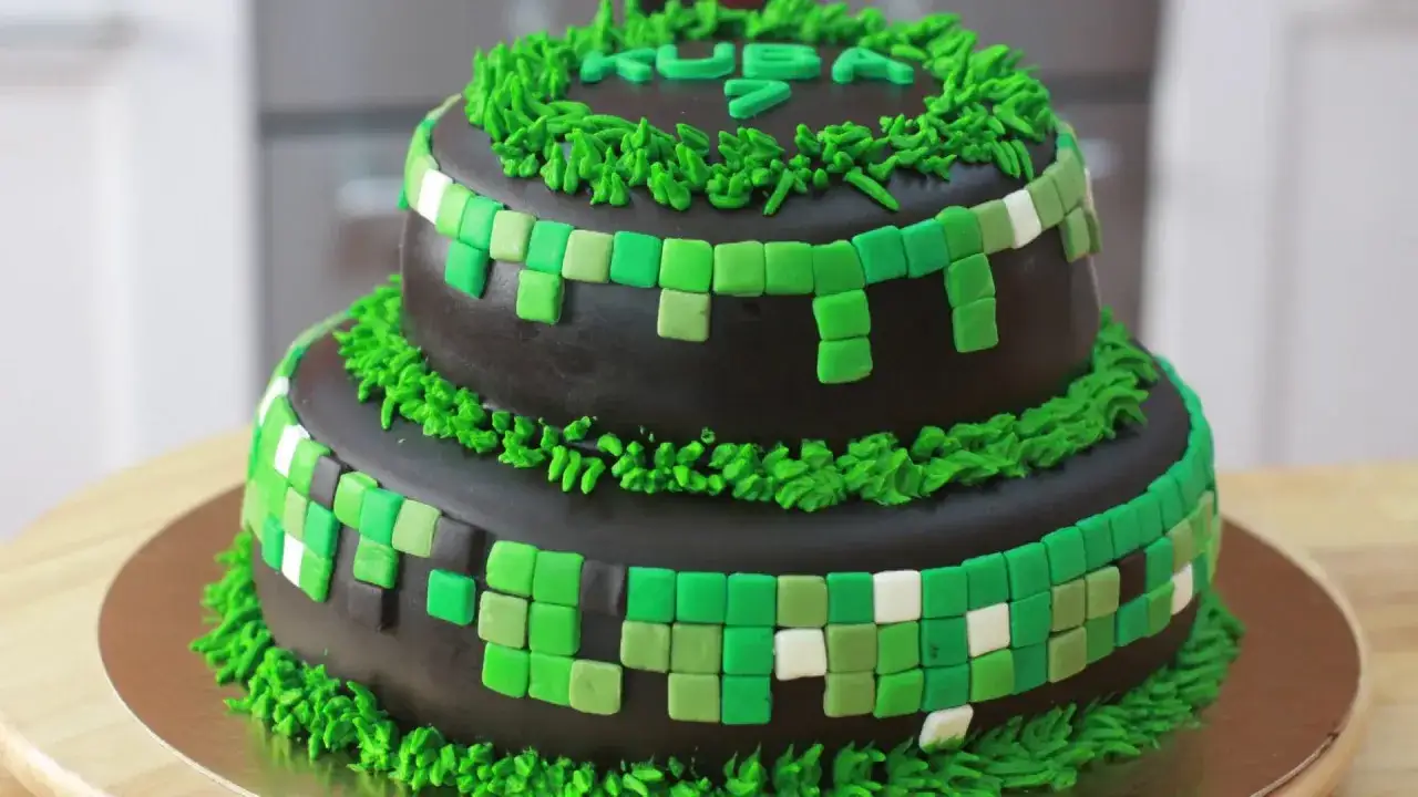 Zdjęcie Jak zrobić tort w stylu Minecraft - łatwy przepis na urodziny