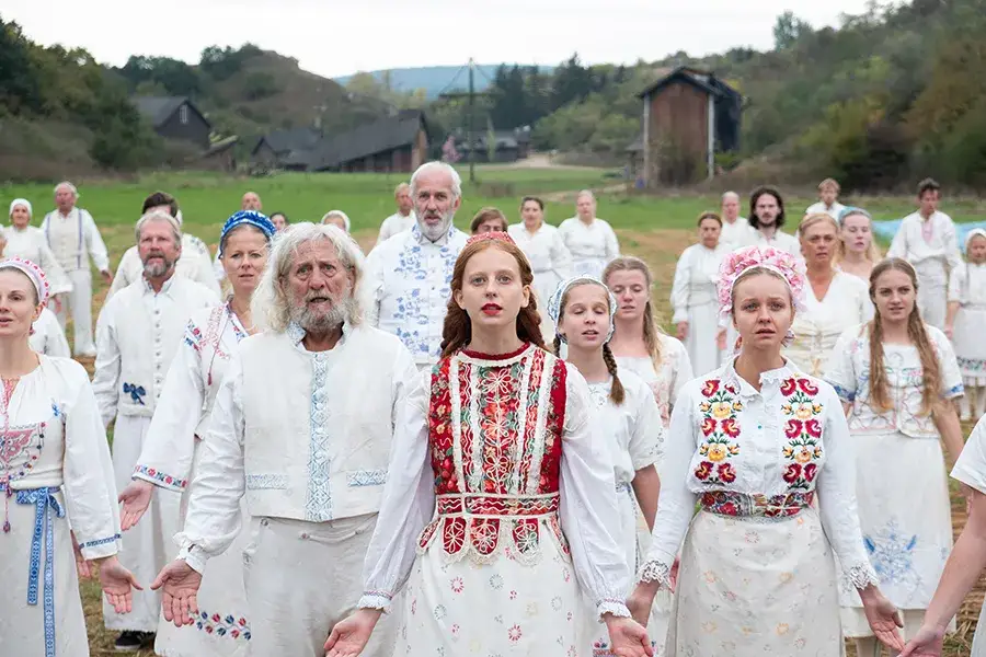 Zdjęcie Filmowe tajemnice: Odkryj sekrety i zaskoczenia w "Biały dzień"