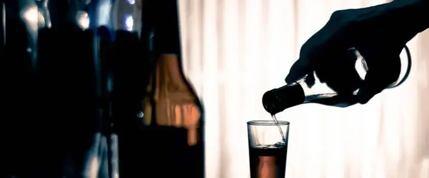 Zdjęcie Jakie leki na zatrucie alkoholowe pomogą złagodzić objawy?