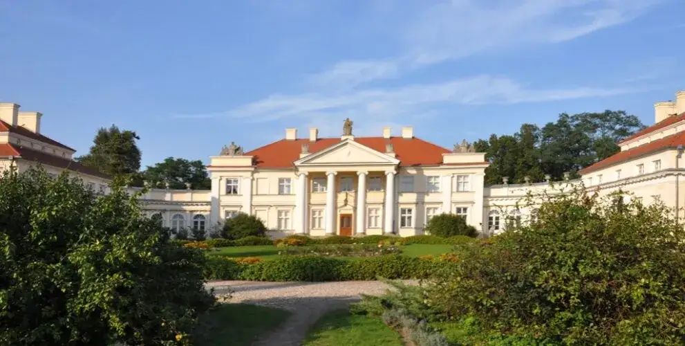 Zdjęcie Jak zwiedzić Pałac Zamoyskich za darmo? Ciekawy sposób na wejście