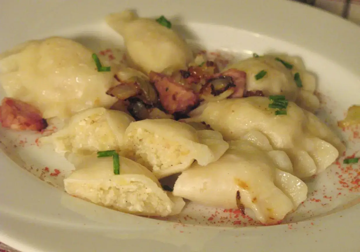 pierogi z bryndzą i ziemniakami