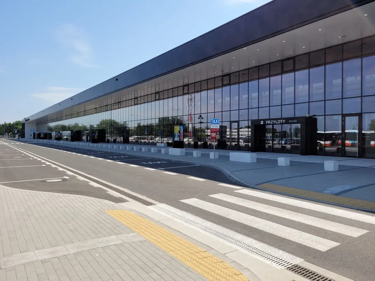 Lotnisko Radom nowy terminal pasażerski