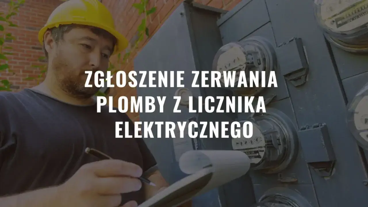 Pracownik w kasku notuje zerwanie plomby z licznika elektrycznego.