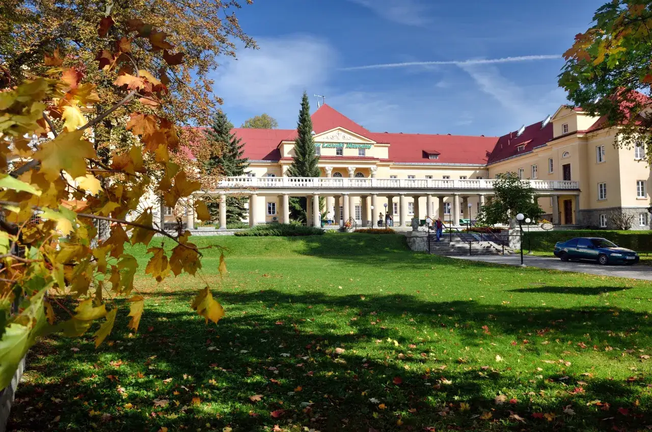 zabiegi sanatoryjne Krynica-Zdr&oacute;j Nowe Łazienki Mineralne