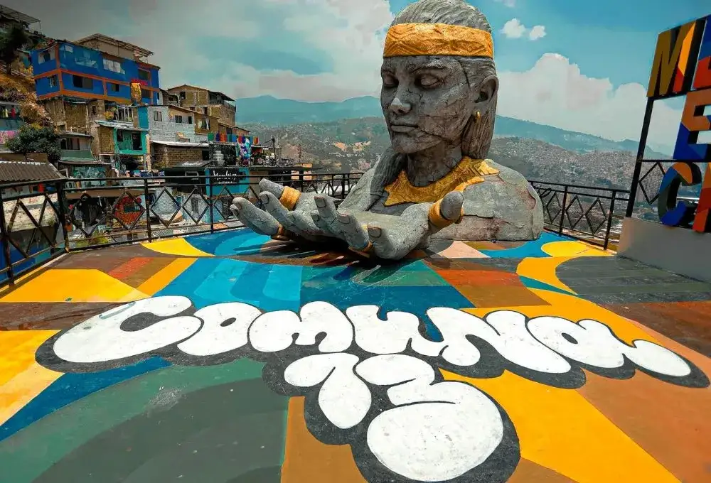 Medellin Comuna 13 murales