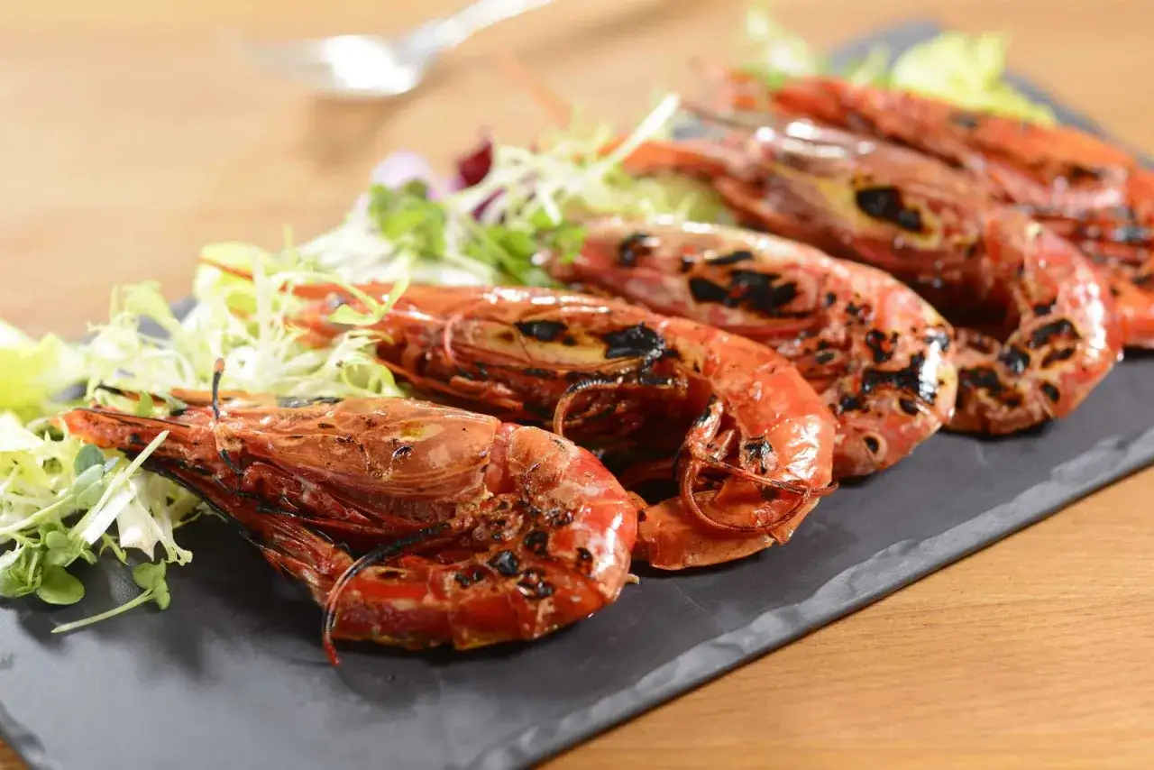 Gambas grill&eacute;es sur plancha et barbecue