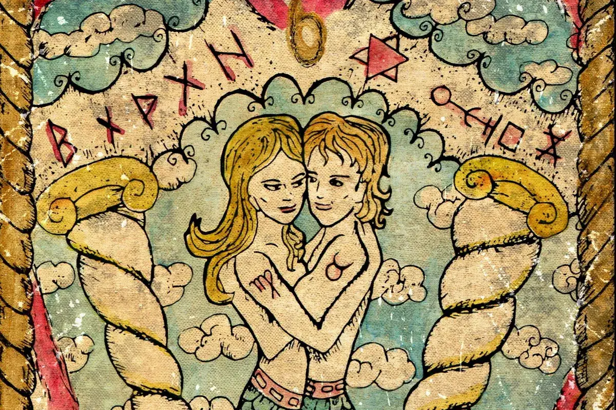 Tarot miłosny: para obejmująca się na tle chmur i run.
