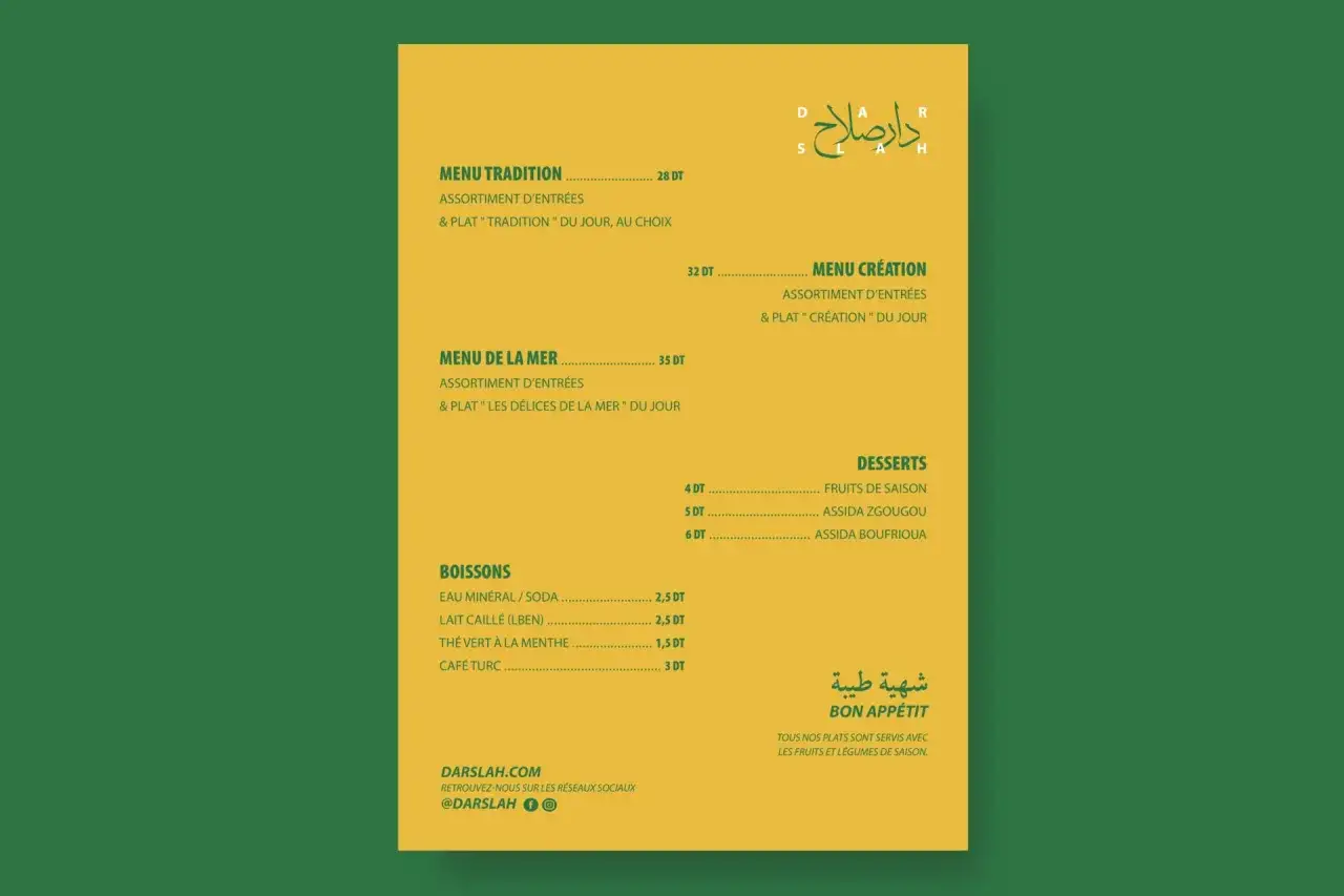 Menu z cenami w Tunezji: Menu Tradycja 28 DT, Menu Kreacja 32 DT, Menu z Morza 35 DT. Desery od 4 DT.