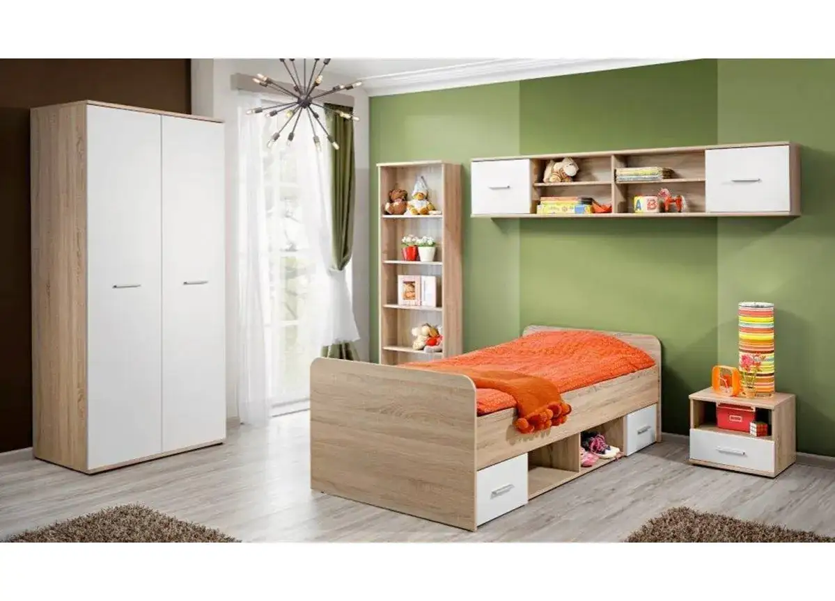 Une chambre d'enfant moderne avec un lit en bois, une armoire blanche et bois, et des étagères murales. Une belle idée déco chambre enfant pour un espace fonctionnel et joyeux.