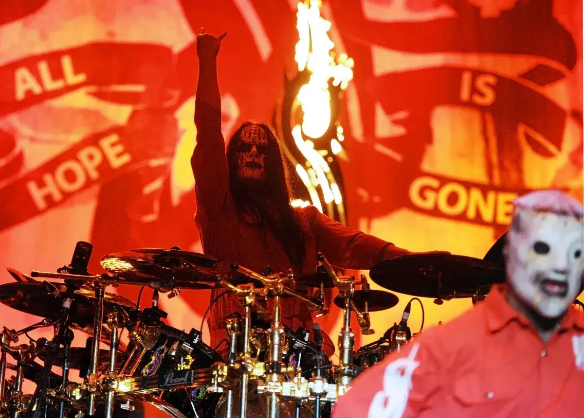 Joey Jordison, perkusista Slipknot, na koncercie. Jego śmierć wstrząsnęła fanami.