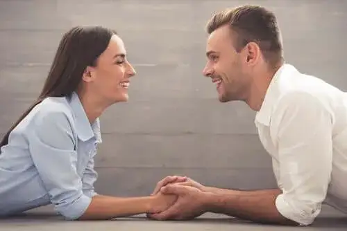 para rozmawiająca o uczuciach, test relacji, psychologia związku