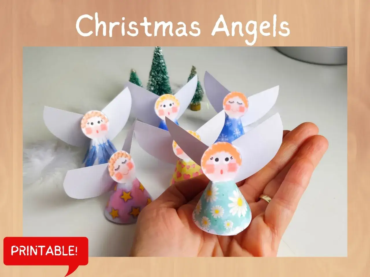 Piccolo esercito di angeli di carta da ritagliare, pronti per decorare il tuo Natale.