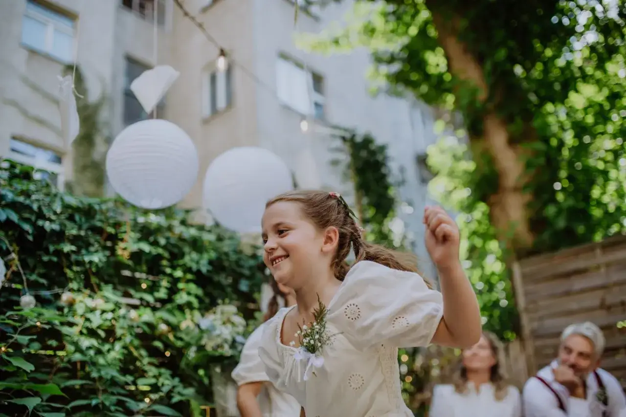 Zdjęcie Czy chrzestna kupuje kwiaty na komunię? Zaskakujące odpowiedzi!