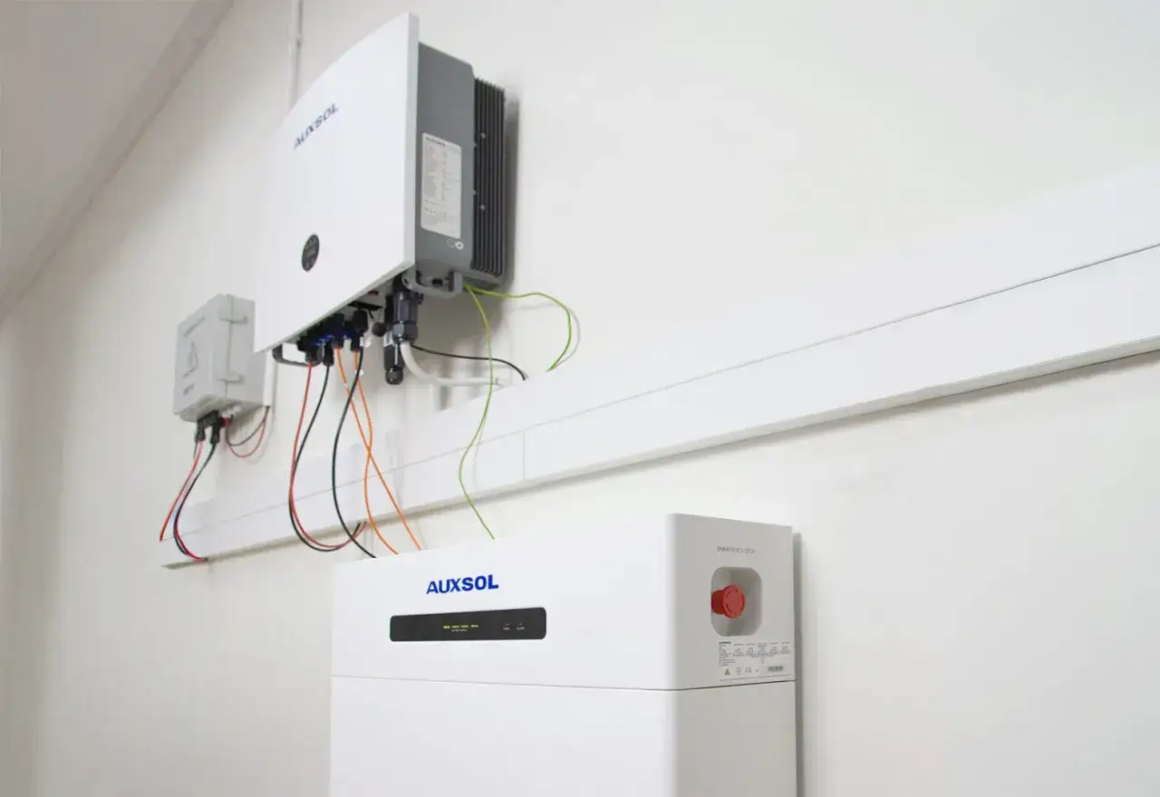 System magazynowania energii AUXSOL 5 kW. Zastanawiasz się, na ile wystarczy? To zależy od Twojego zużycia!