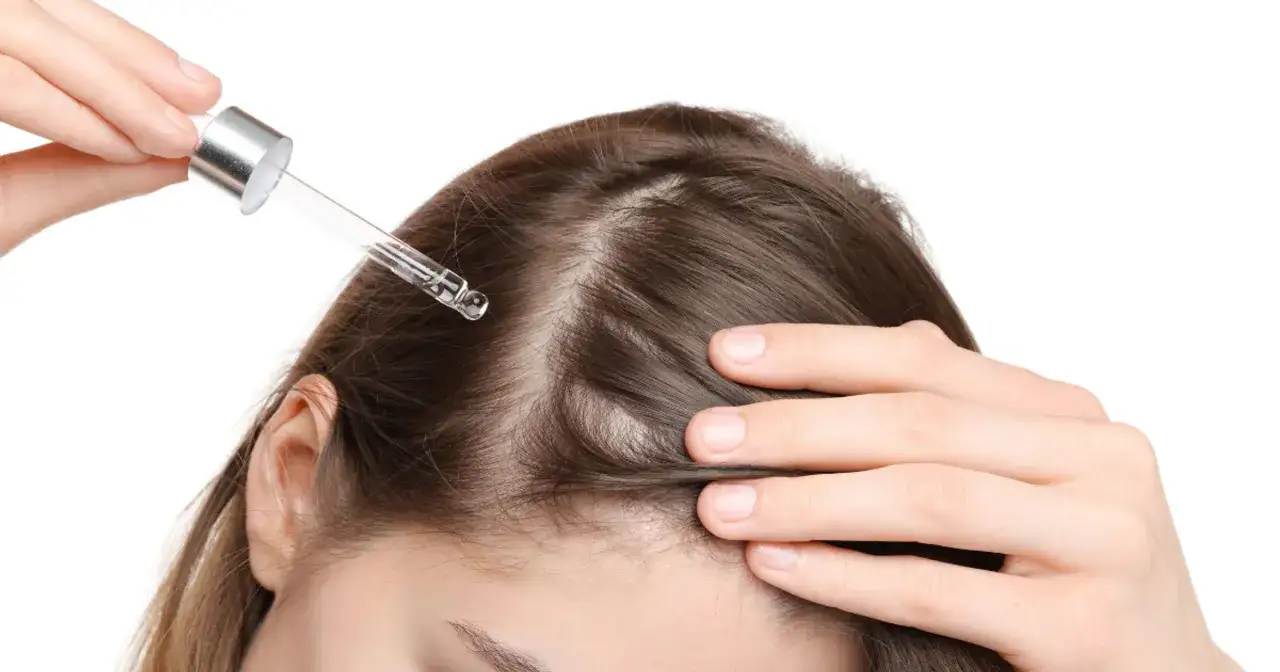 Najczęstsze błędy w stosowaniu serum do włosów