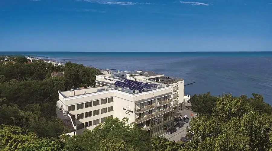 Hotel Lambert Medical SPA Ustronie Morskie widok z zewnątrz