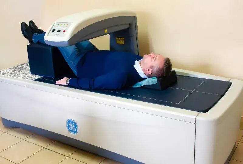 Zdjęcie Gdzie zrobić badanie na osteoporozę i co warto wiedzieć przed wizytą