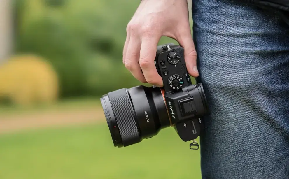 Zdjęcie Sony 75mm: Najlepszy teleobiektyw do portretów? Test w terenie