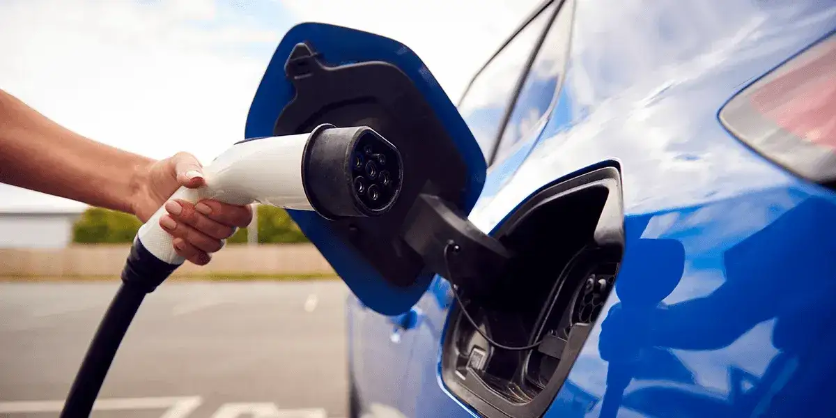 Zdjęcie Ile kosztuje jazda samochodem elektrycznym? Zaskakujące oszczędności!