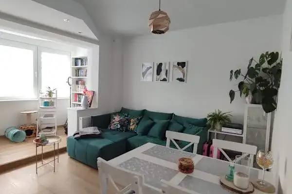 couchsurfing house sitting Polska