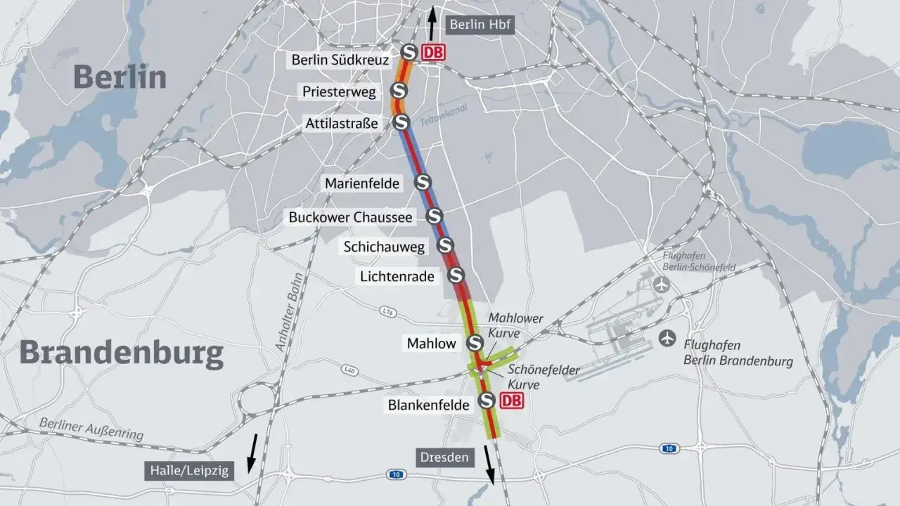 Karte zeigt die Direktverbindung Dresden Berlin Flughafen &uuml;ber S-Bahn-Linien und Bahnh&ouml;fe wie Blankenfelde und Lichtenrade.