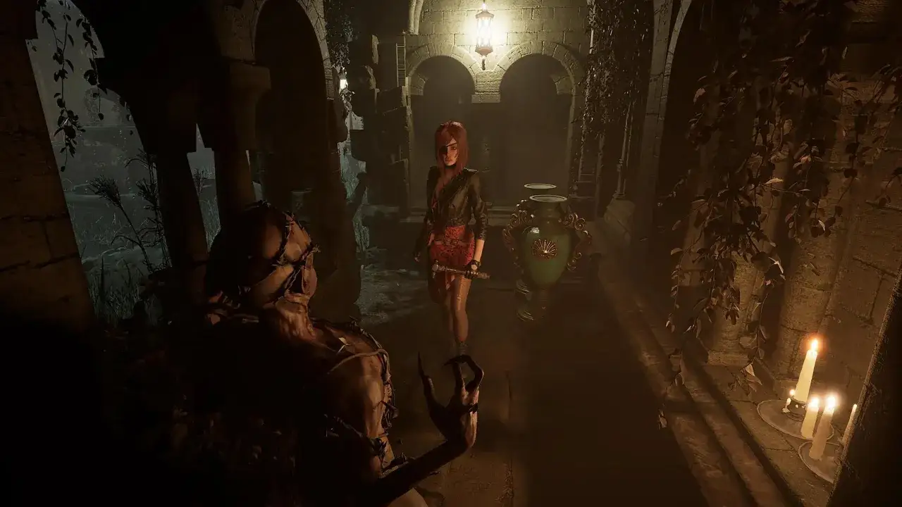 Mroczny korytarz z potworem i kobietą w czerwonej spódnicy. Scena z gry, która może być jedną z najlepszych gier singleplayer.