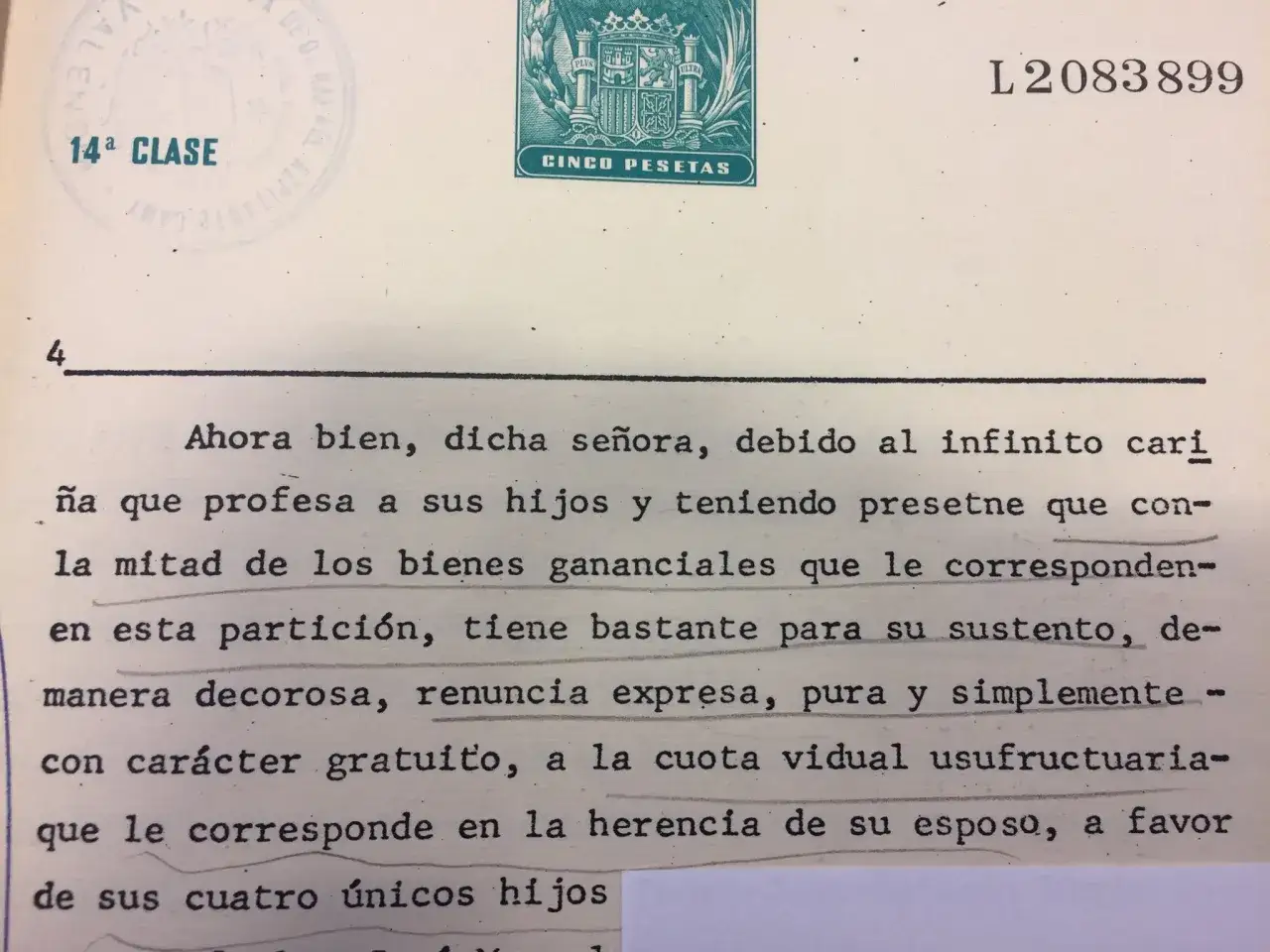 Documento legal con sello de 