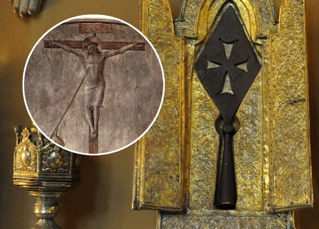 Relikwiarz ze świętym groalem, gdzie jest? Obok malowidła z ukrzyżowanym Chrystusem i włócznią.