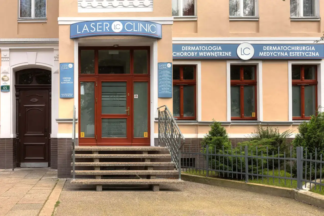Fasada budynku kliniki 