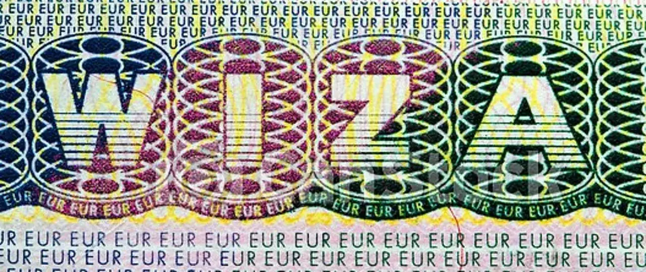 Fragment wizy z napisem 