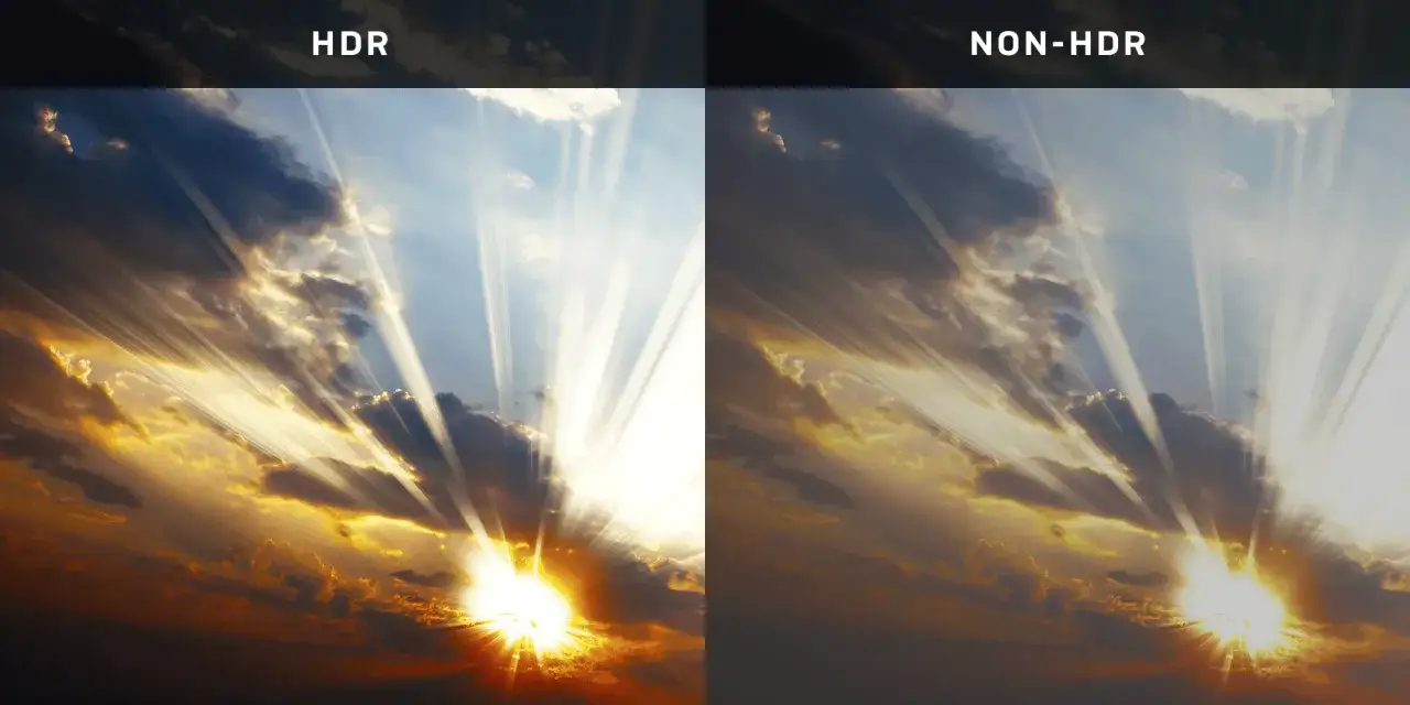 Jämförelse av HDR och icke-HDR-bilder av en solnedgång med strålar. HDR ger mer detaljer och djup.