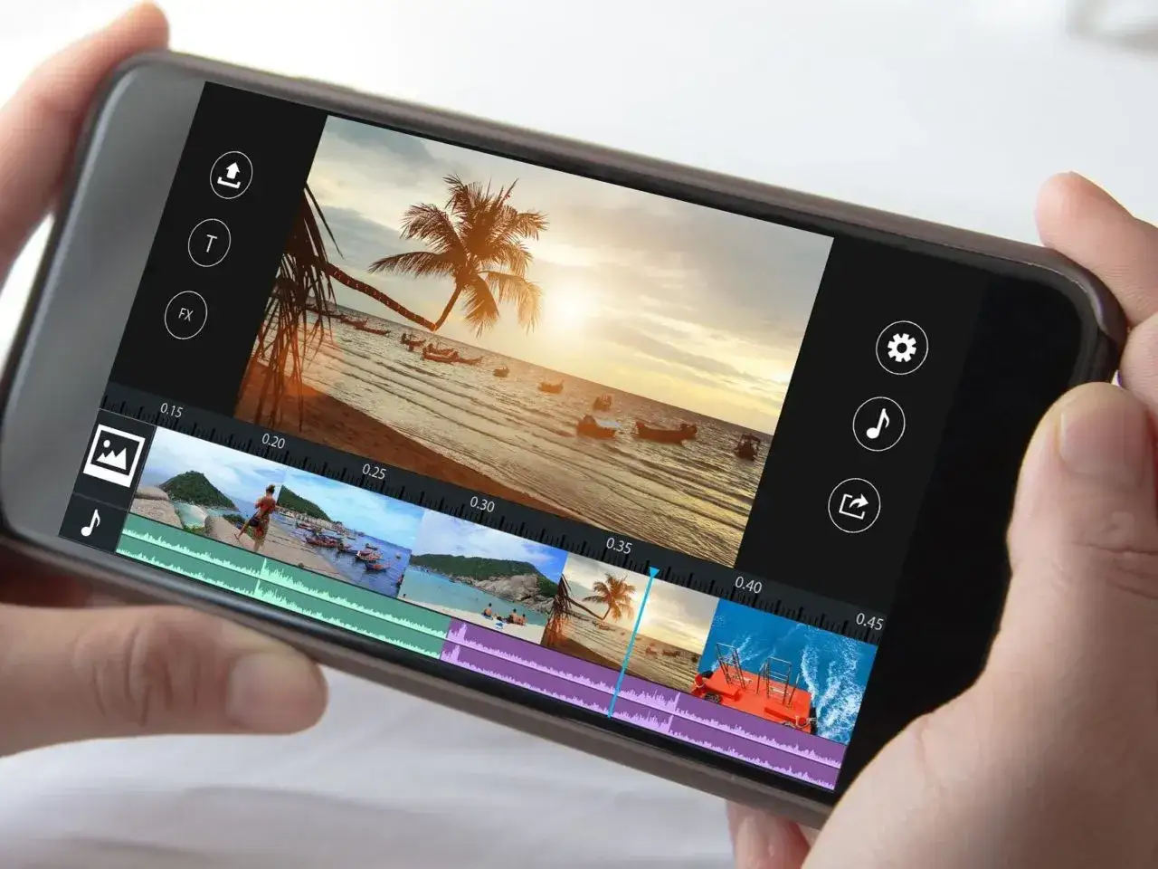 Edycja film&oacute;w na Androidzie: tworzenie montażu z wakacyjnych klip&oacute;w na plaży.
