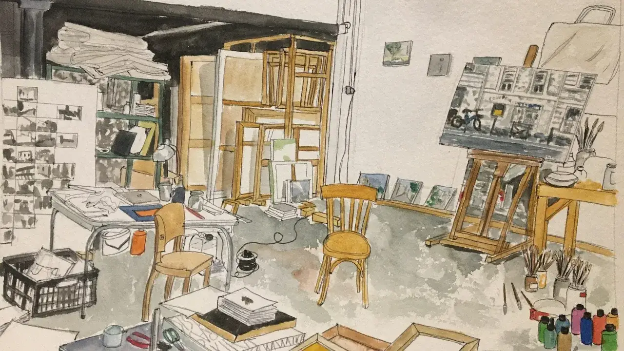 Atelier d'artiste en désordre, avec chevalet, toiles, chaises et fournitures. Un lieu où le métier artistique prend vie.