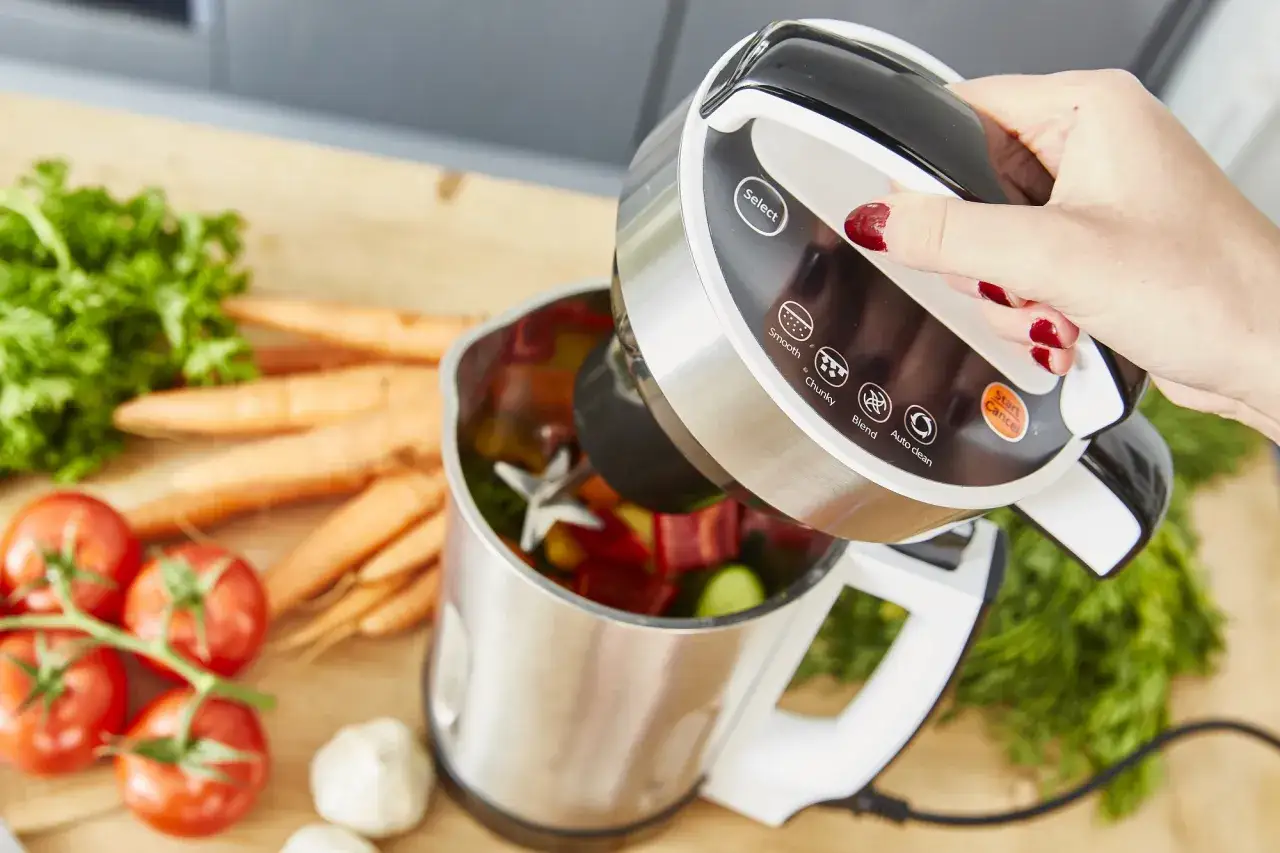 soupe tomate blender chauffant garnitures