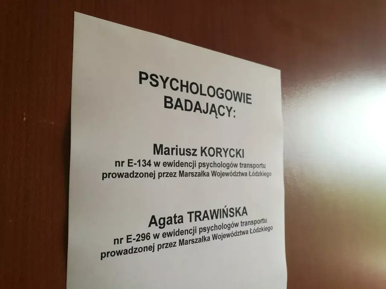 Lista psychologów badających: Mariusz Korycki i Agata Trawińska, specjalizujący się w psychologii transportu.