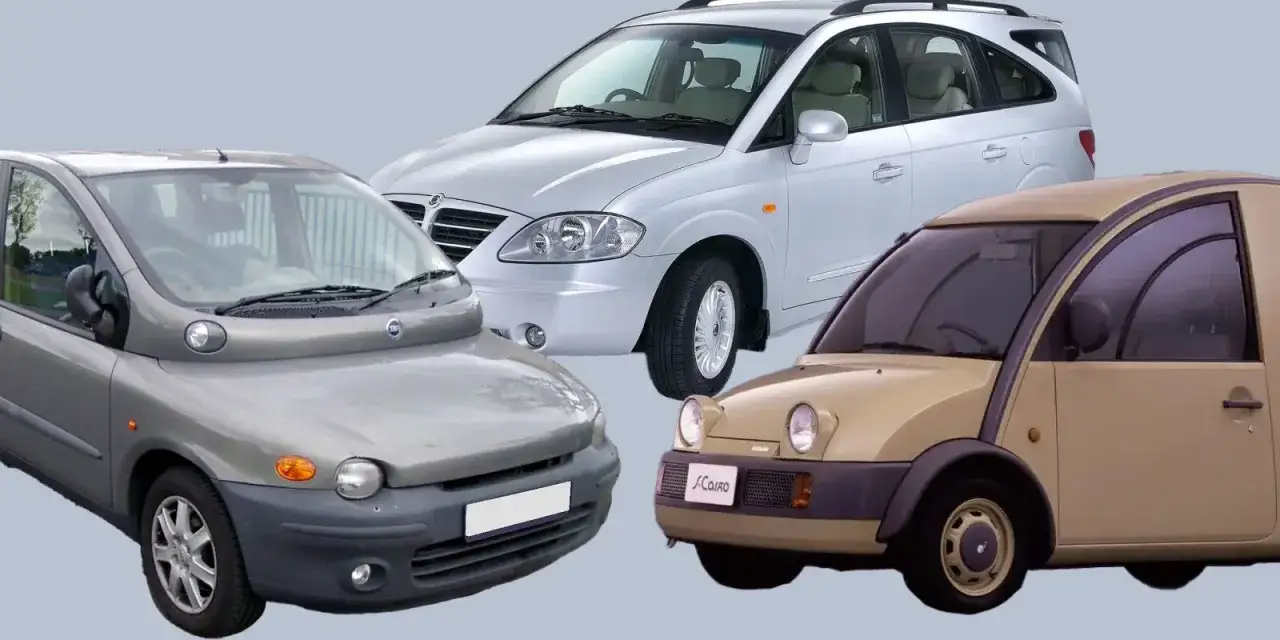 Trzy samochody, w tym Fiat Multipla, często uznawany za najbrzydsze auto na świecie, oraz dwa inne dziwaczne modele.