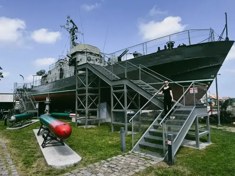 Skansen Morski Kołobrzeg og&oacute;lny widok ORP Fala