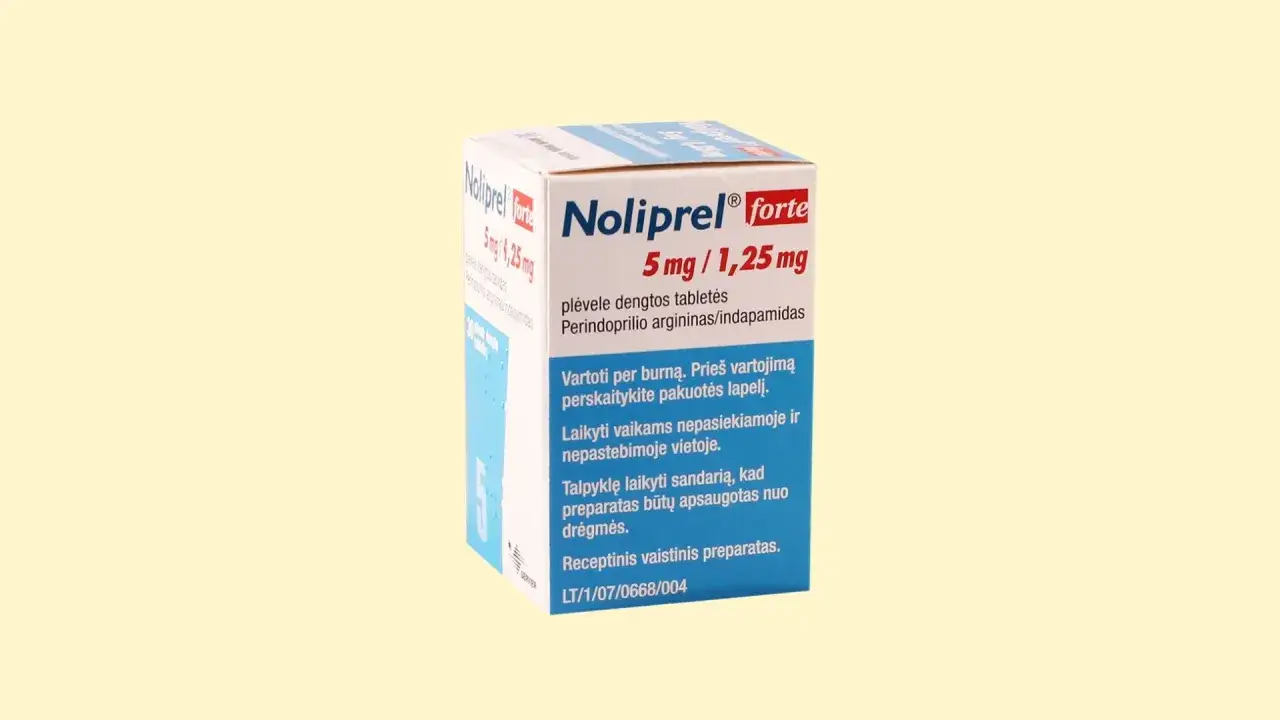 Opakowanie leku Noliprel forte 5 mg/1,25 mg, zawierające tabletki powlekane z perindoprylem i indapamidem.