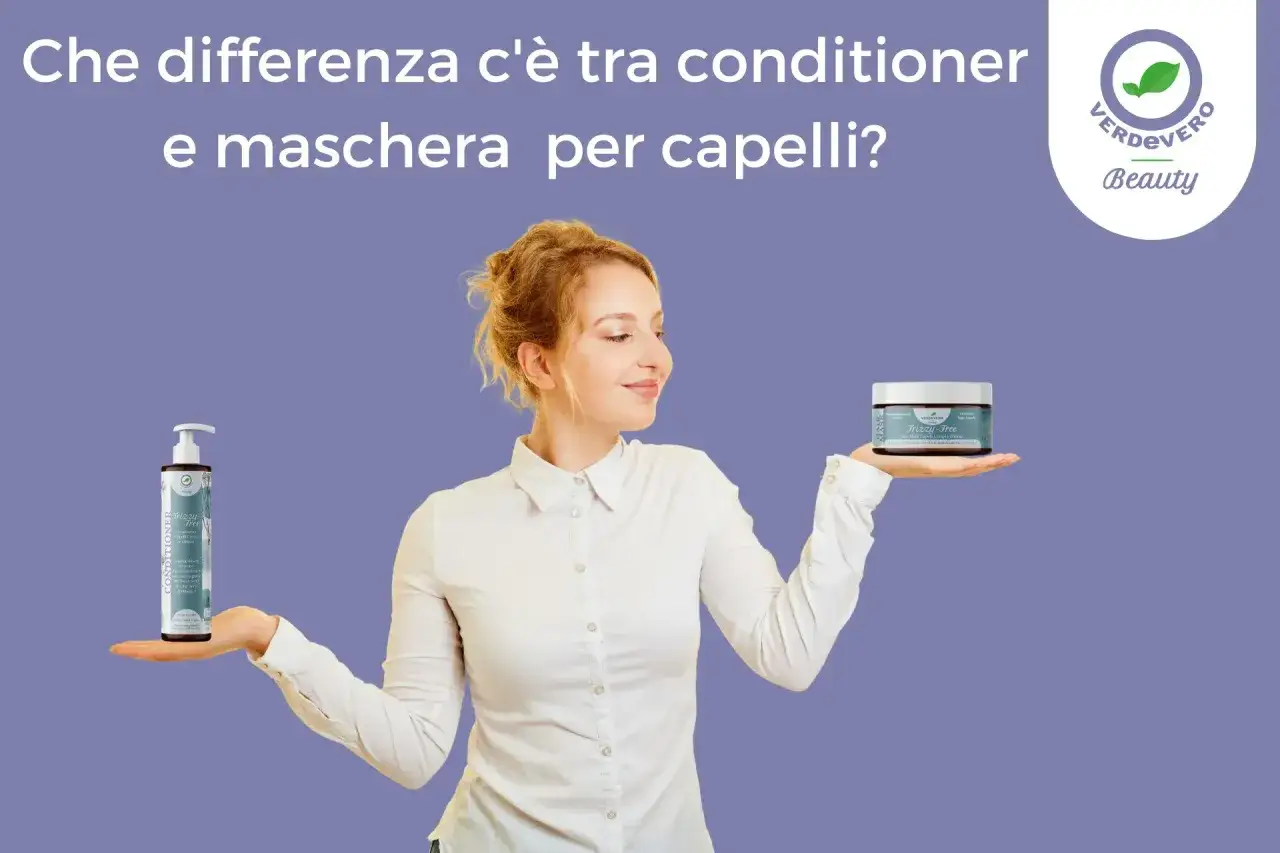 Donna mostra un conditioner e una maschera, spiegando la differenza tra balsamo e maschera per capelli.