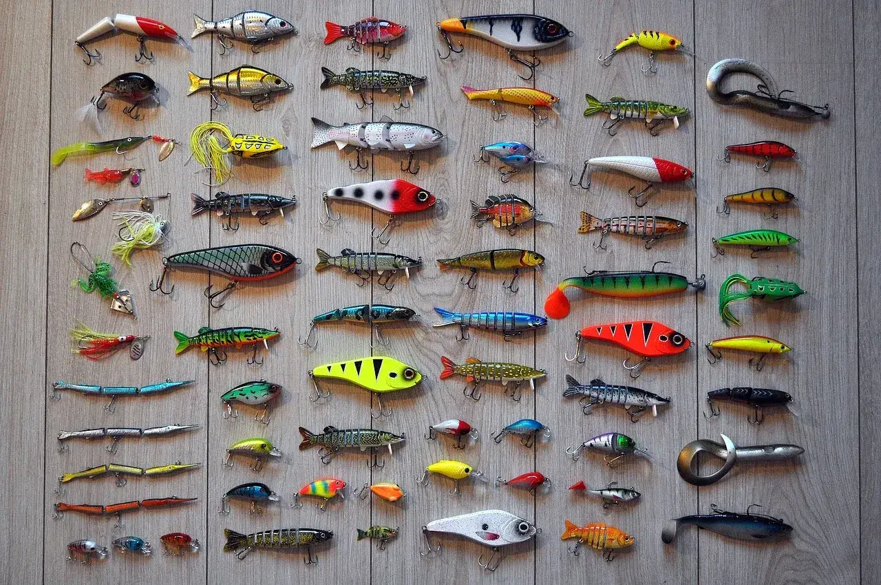 Mnóstwo kolorowych przynęt, w tym żółta, która może okazać się najlepsza przynęta na karasia.