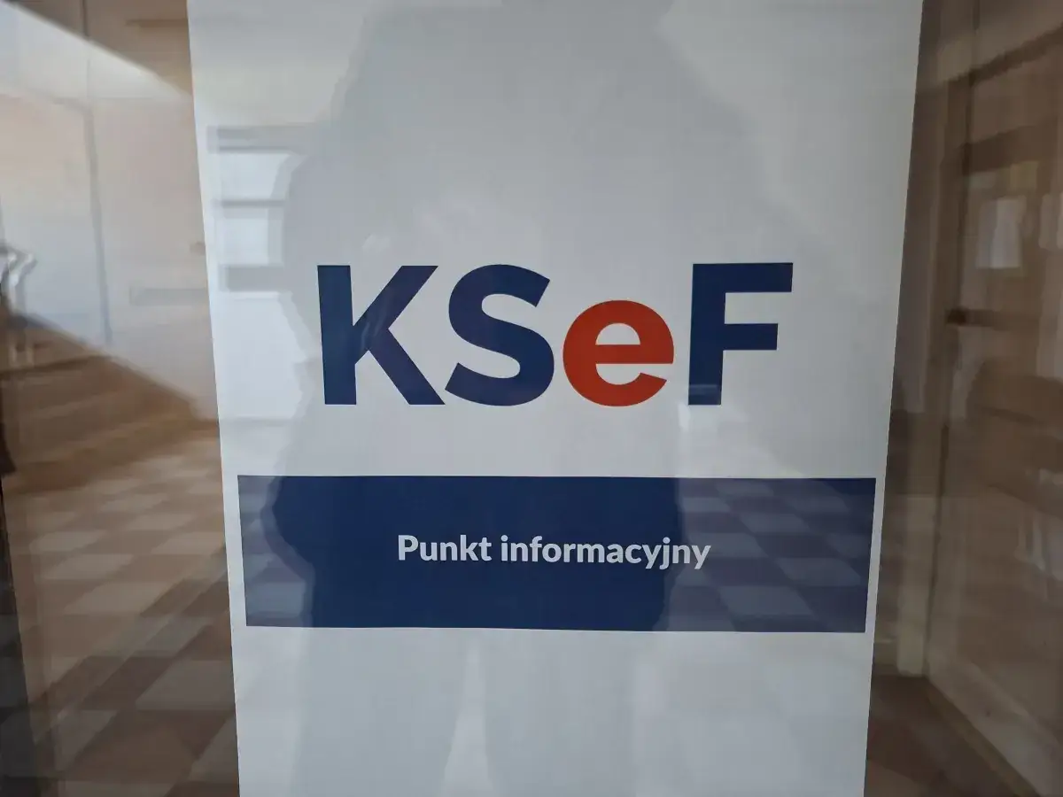 Punkt informacyjny KSeF. Tu uzyskasz pomoc w sprawach związanych z fakturami, w tym z **podatkiem VAT**.