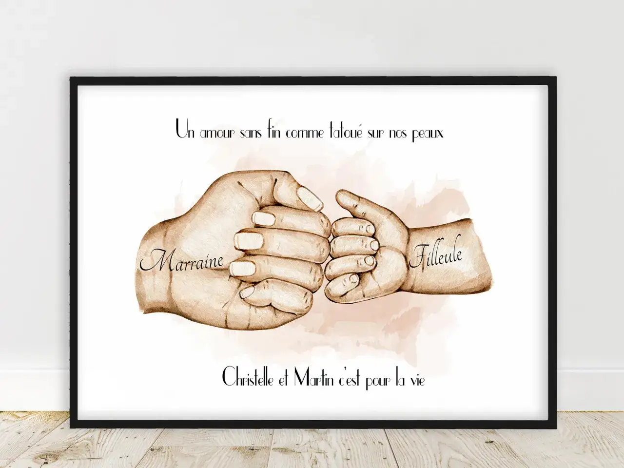 Illustration d'une marraine et sa filleule se tenant la main. Citation : 